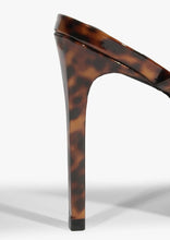 Load image into Gallery viewer, Inez Leather Sandal
