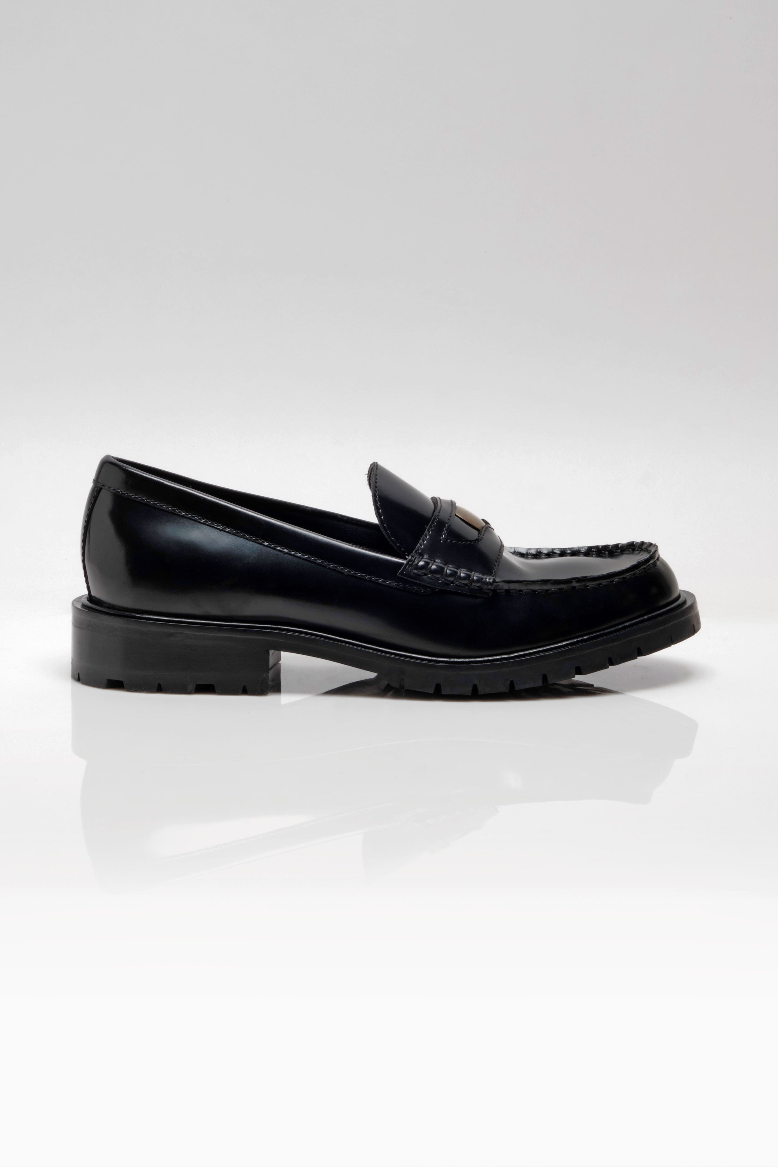 Liv Loafers