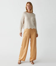 Load image into Gallery viewer, Lakin Cropped Pullover Sweater
