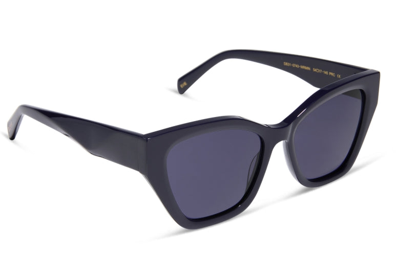 Evie Royal + Midnight