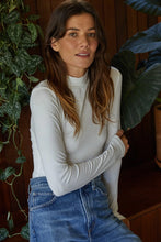 Load image into Gallery viewer, Perfect Layering Turtleneck Long Sleeve Top
