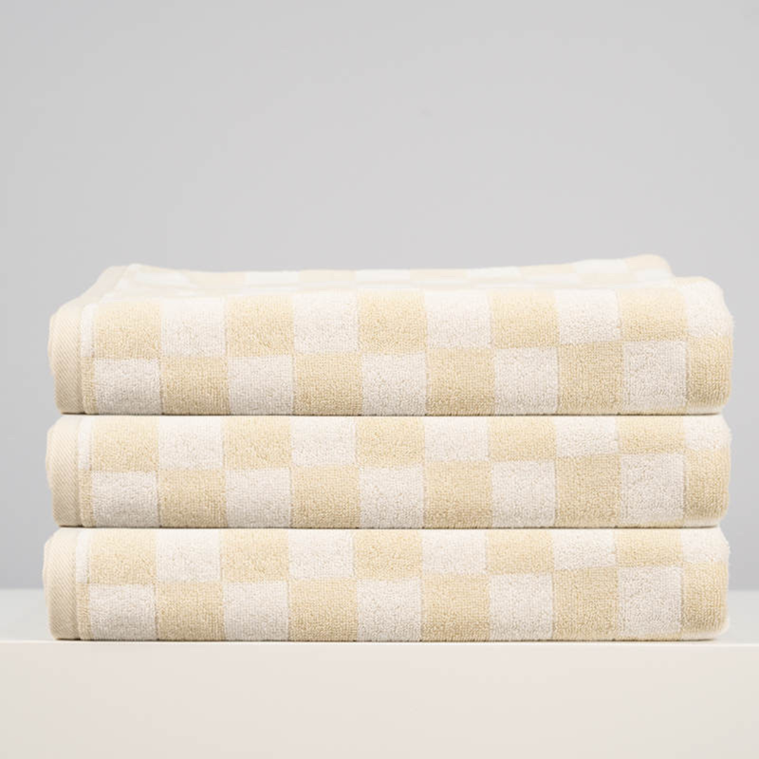 Checker Beach & Bath Towel: Coral/Lavender