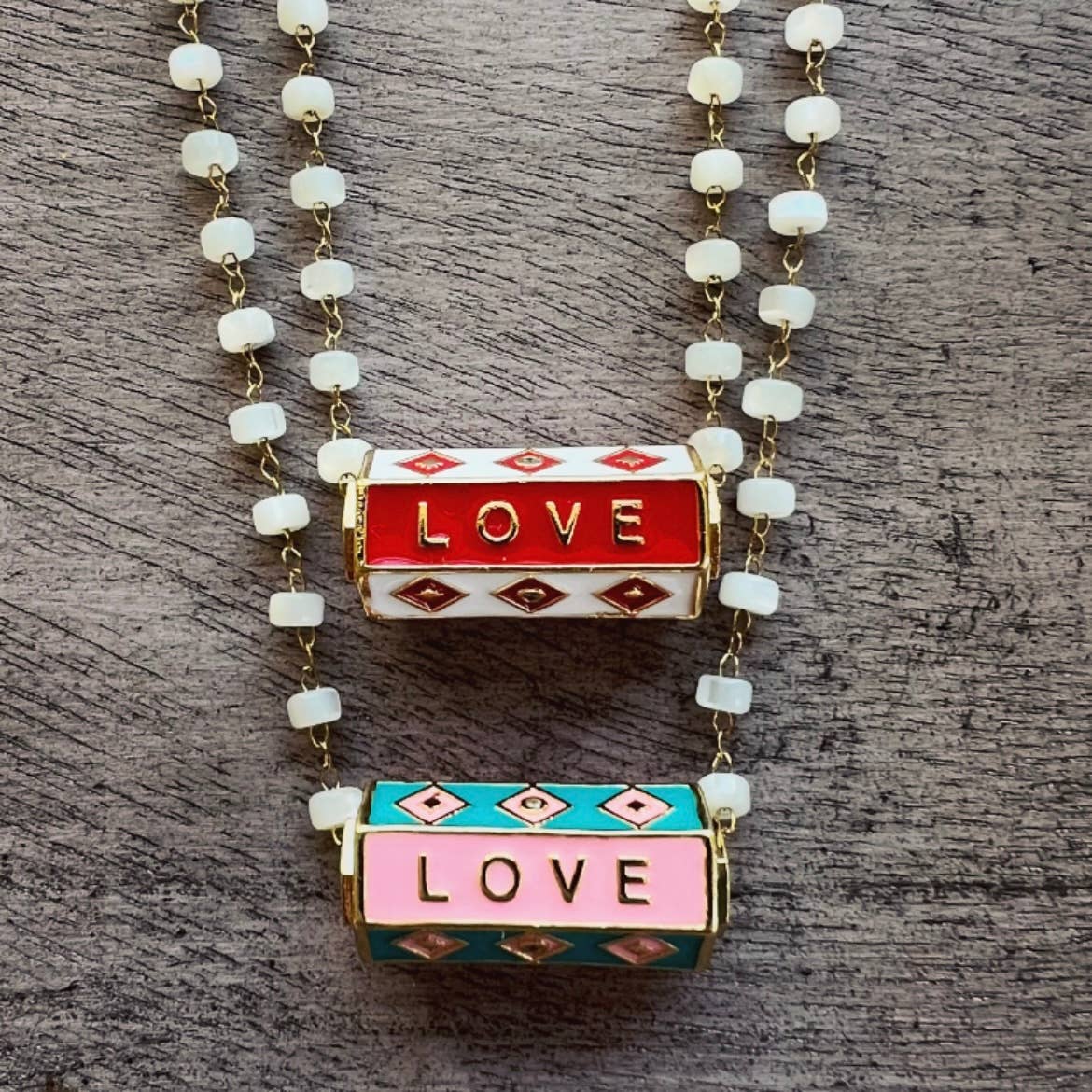 Warhol Love: White/Red