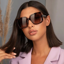 Load image into Gallery viewer, Ruby Womens Sunglasses

