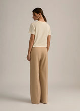 Load image into Gallery viewer, Favorite Daughter Cropped Logo Tee
