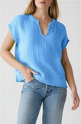 Naomi Split Neck Top