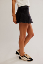 Load image into Gallery viewer, Stephie Denim Skort
