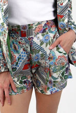 Load image into Gallery viewer, Drew - Ivy Shorts
