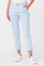 Load image into Gallery viewer, Paige - Pleated Mayslie Double Button Jogger

