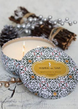 Load image into Gallery viewer, Mistletoe &amp; Holly 3 Wick - 21oz
