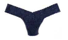 Load image into Gallery viewer, Hanky Panky - Signature Lace Low Rise Thong
