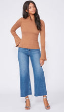 Load image into Gallery viewer, Paige - Iona Sweater
